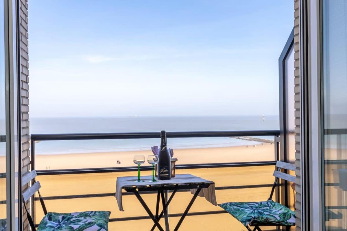 קנוקה-הייסט Huswell - Beautiful Spacious Studio With Frontal Sea View מראה חיצוני תמונה