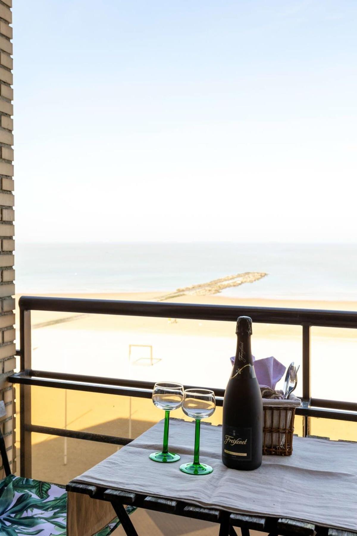 קנוקה-הייסט Huswell - Beautiful Spacious Studio With Frontal Sea View מראה חיצוני תמונה